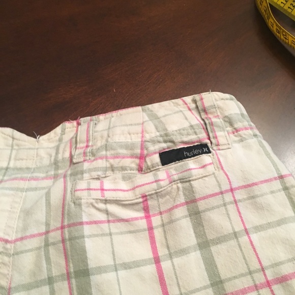 Shorts - Picture 3 of 5